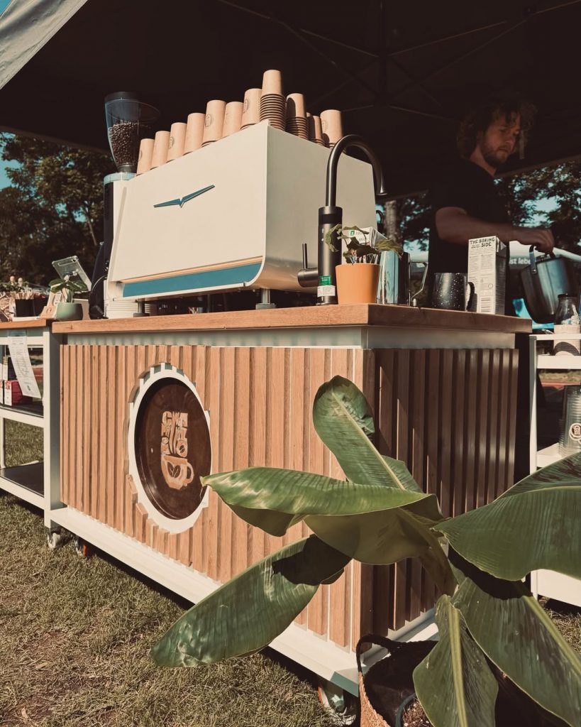 Am vergangenen Wochenende hatten wir die Freude, mit unserer mobilen Kaffeebar beim Sommerfest